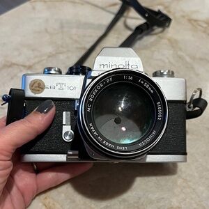Minolta SR-T 101 Vintage Silver and Black Camera 58 mm lens